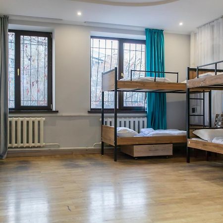 Хостел Almaty Backpackers Экстерьер фото